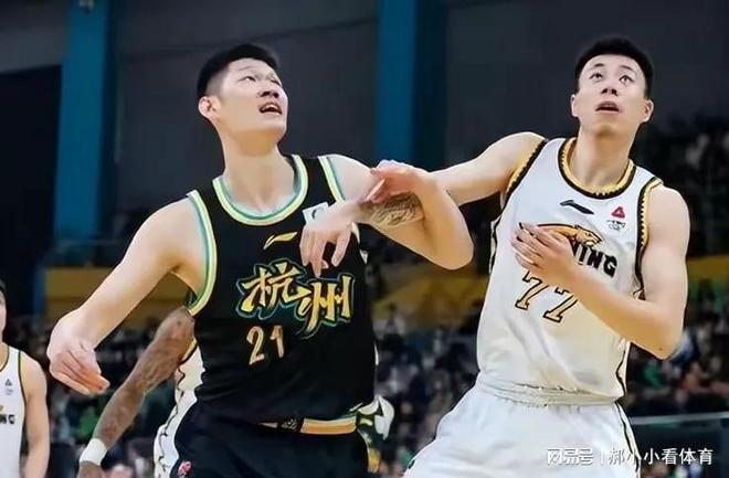 广厦队备战生死战，团结一心迎接挑战